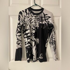 T32a- FUJI MOKO Black & White JAPANESE TIGER Swim RashGuard